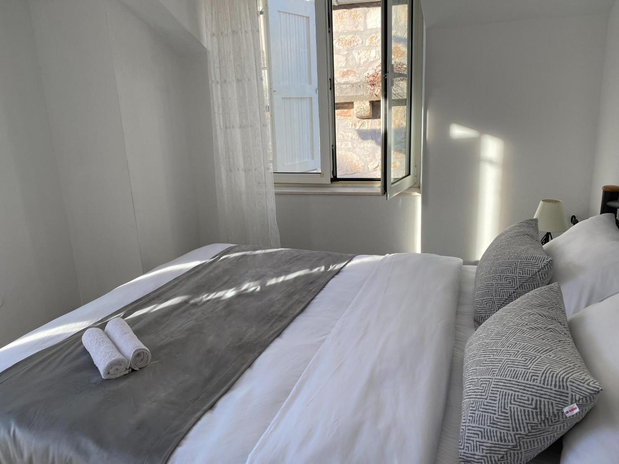 Riva Apartments Villa Thalia - Milna, Brac Milna  Dış mekan fotoğraf